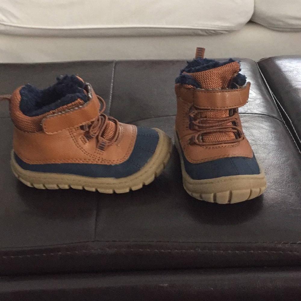 Toddler size 5 winter boots